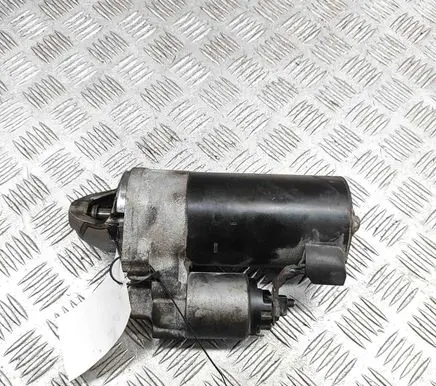 Mercedes-Benz Vito Viano W447 Starter motor 0001139085 0001139086