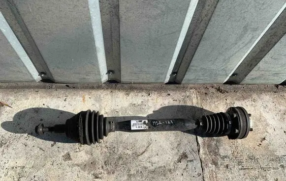 Audi TT TTS Mk2 Front driveshaft 8J0407762A