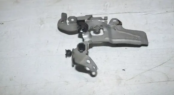 Dacia Duster II Engine mounting bracket 223673726R