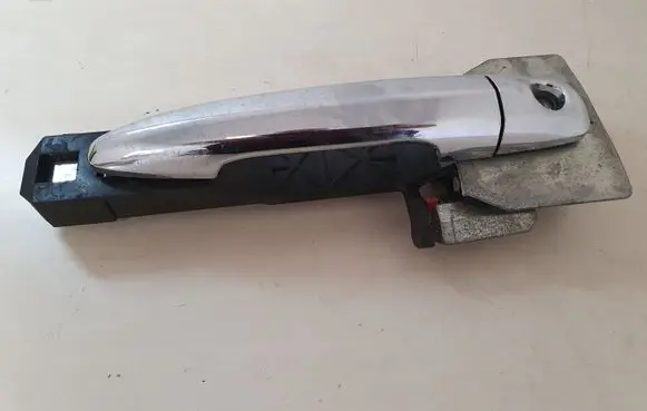 Subaru B9 Tribeca Front door exterior handle