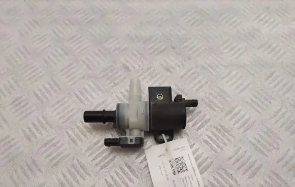 Volvo S90, V90 Turbo solenoid valve 32139918