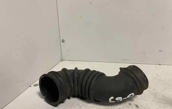 Air intake hose/pipe
