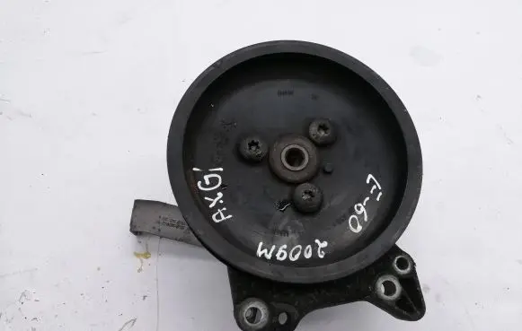 BMW 5 E60 E61 Power steering pump 7787106