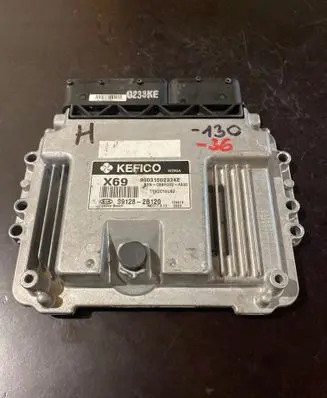 KIA Sportage Engine control unit/module 391282B120 9003100233KE TYN2C16UB2