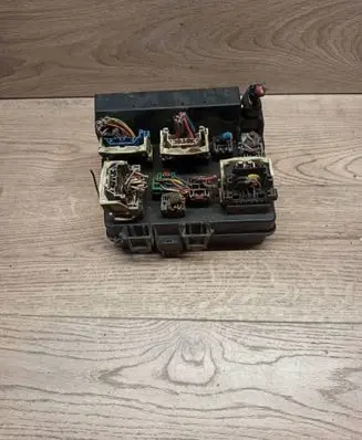 Chrysler Pacifica Fuse box set 05082054AA 02180412322682