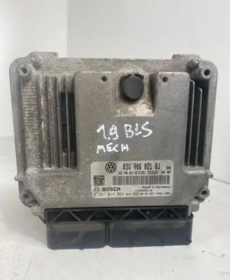 Volkswagen Golf V Engine control unit/module 03G906021QJ 03G906021AB