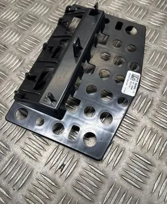Other center console (tunnel) element