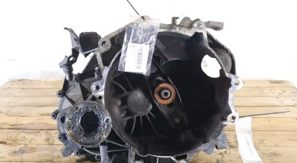 Volkswagen Golf V Manual 5 speed gearbox JHU