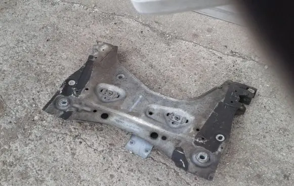 Renault Captur Front subframe 544011380R