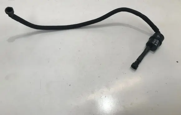 BMW 4 G22 G23 G24 G26 Vacuum line/pipe/hose 8663978