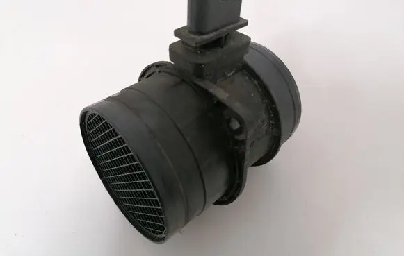 Audi A6 S6 C6 4F Mass air flow meter 0281002735 03G906461C
