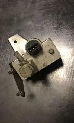 Audi A6 S6 C4 4A Air pressure sensor 0281002018