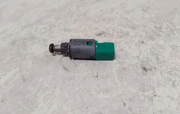 Clutch pedal sensor