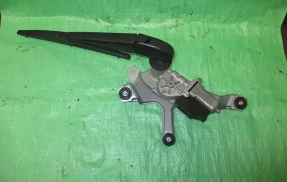 Toyota RAV 4 (XA40) Rear window wiper mechanism 