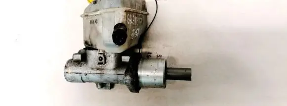 Master brake cylinder