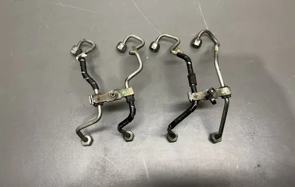 Land Rover Range Rover Sport L320 Fuel injector supply line/pipe 