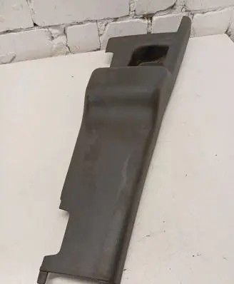 Iveco Daily 35.8 - 9 (B) pillar trim (bottom) 500312449 00326198