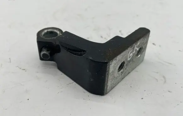 Audi A6 S6 C6 4F Rear door upper hinge 4F0833401B