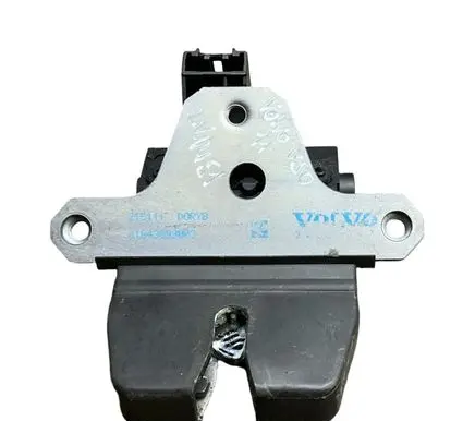 Volvo V50 Tailgate/trunk/boot lock/catch/latch 01043899003