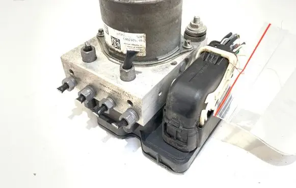 Opel Crossland X ABS Pump 3330A20024