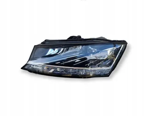 Skoda Fabia Mk3 (NJ) Headlight/headlamp LAMPA7904
