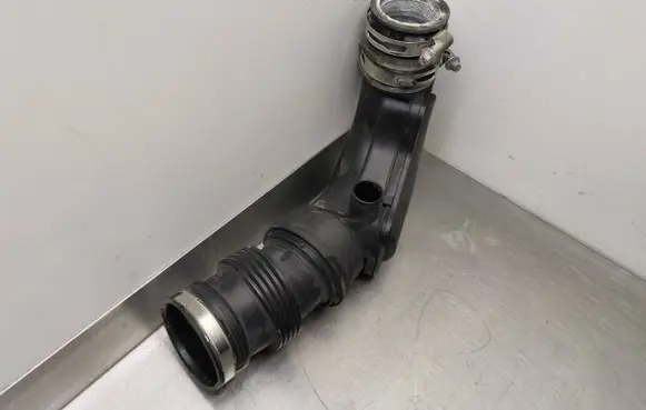 Ford Fiesta Intercooler hose/pipe