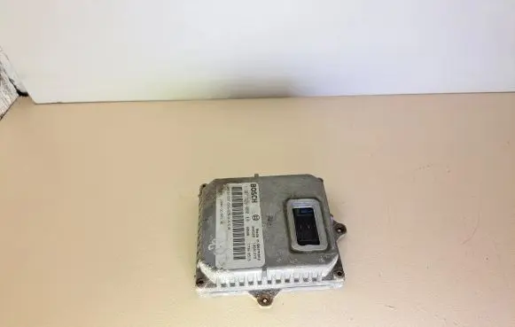 Mercedes-Benz ML W164 Headlight ballast module Xenon 1307329060 19SA1279 17360515