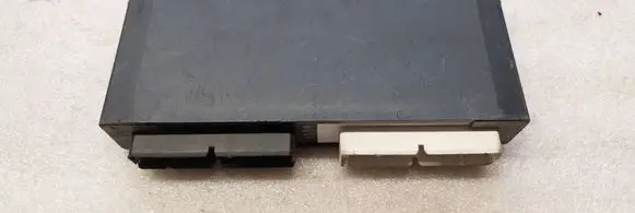 BMW 5 E34 Comfort/convenience module 61351384331