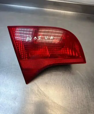 Audi A4 S4 B7 8E 8H Tailgate rear/tail lights 8E9945093