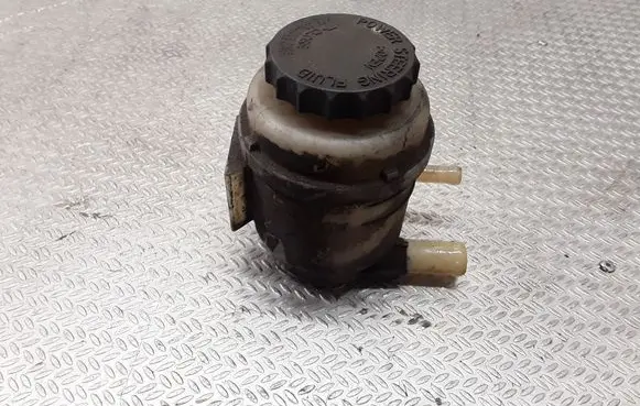 KIA Sorento Power steering fluid tank/reservoir 