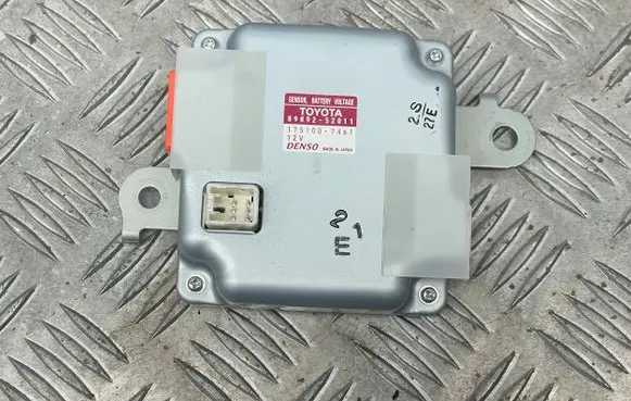 Toyota Yaris Other control units/modules 8989252011
