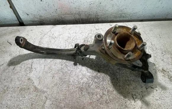 Dodge Challenger Front wheel hub 05181002AC 17185 PMT023