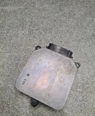 Toyota Mirai Headlight ballast module Xenon 3180070581 8990862010