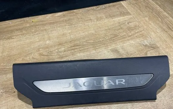 Land Rover Range Rover Velar Front sill trim cover HK8313201BFW 156126242 HK8313201AF