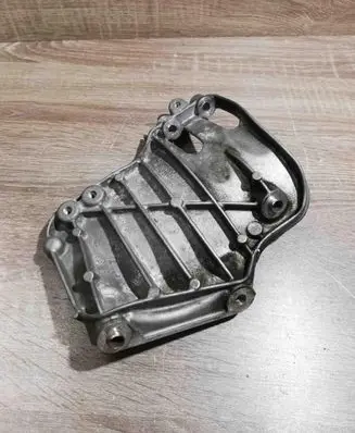 BMW X5 E70 A/C compressor mount bracket 7585167 68572910
