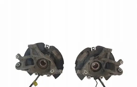 Dodge Challenger Rear wheel hub spindle/knuckle ZWROTNICATYL