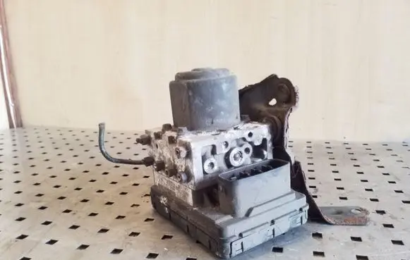 Toyota Corolla E120 E130 ABS Pump 8954113040 4451013070