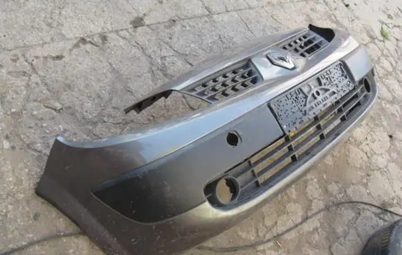 Renault Scenic II - Grand scenic II Front bumper