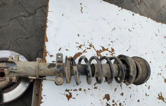 Renault Trafic II (X83) Front shock absorber with coil spring 