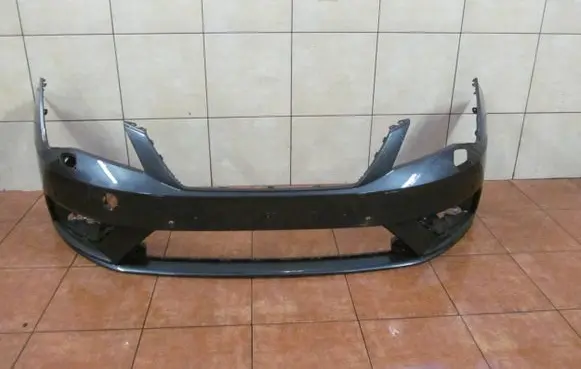 Seat Leon (5F) Front bumper 5F0807221R 14884 5F0807217J