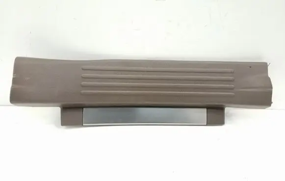 Rear sill trim cover