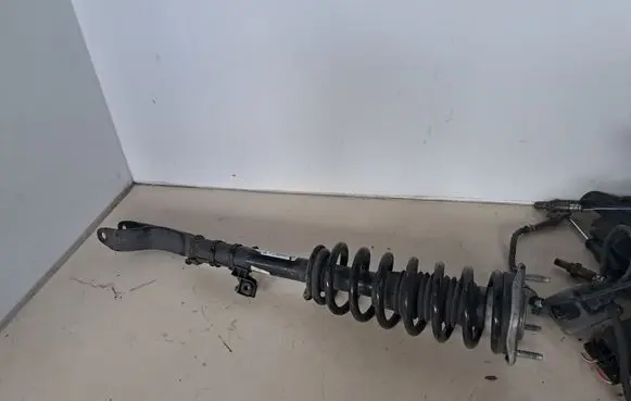 Mercedes-Benz GLC X253 C253 Front shock absorber with coil spring A2533202466
