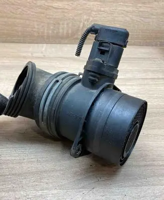 Audi A4 S4 B6 8E 8H Mass air flow meter 074806461B 0281002461