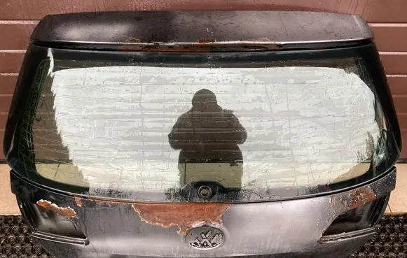 Volkswagen PASSAT B6 Rear windscreen/windshield window 