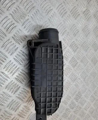 Land Rover Discovery 3 - LR3 Air intake duct part 4H2Q6K770BB
