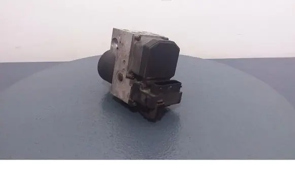 Audi A4 S4 B5 8D ABS Pump 4B0614111HL