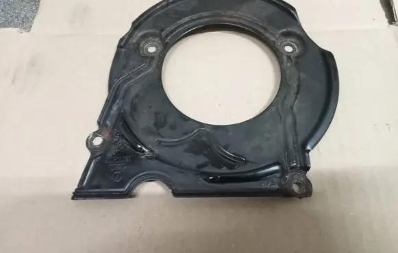 Volkswagen PASSAT B6 Timing belt guard (cover) 06d109175