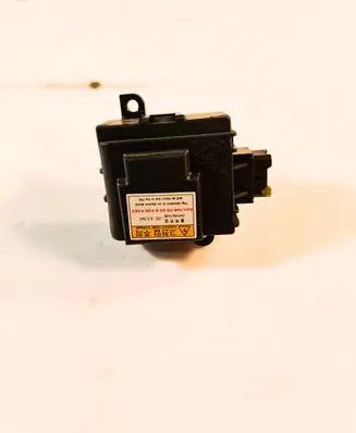 Hyundai Tucson TL Heater blower motor/fan resistor D397GG6AA