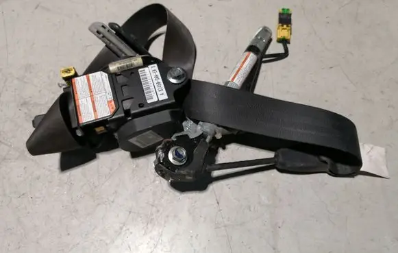 Honda CR-V Front seatbelt 608200000A 81450SWWE0 6073519