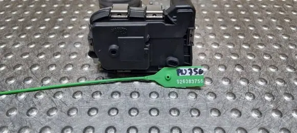 Volkswagen Up Throttle body valve 04C133062D